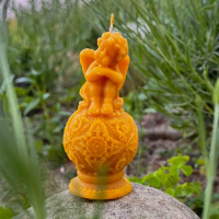 Свічка з бджолиного воску "Янголятко"