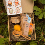 Коробочка варенье из шишек и чайный набор